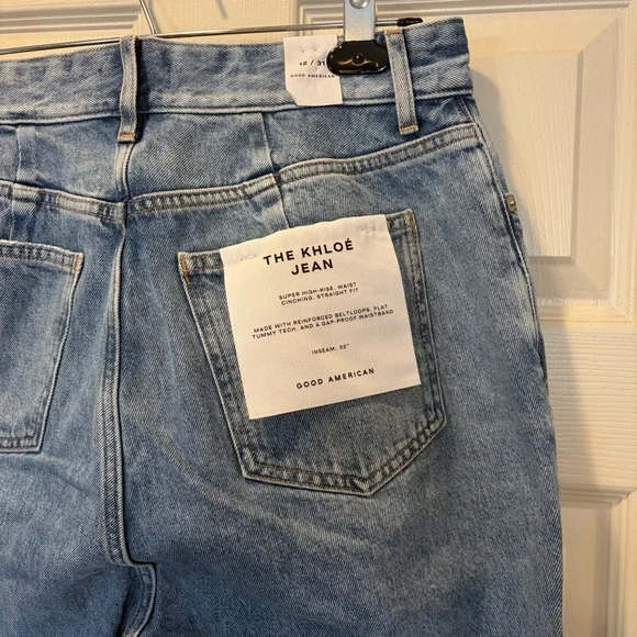 Good American The Khloe Jean Size 12/31 32” inseam Distressed NWT! - Picture 5 of 6